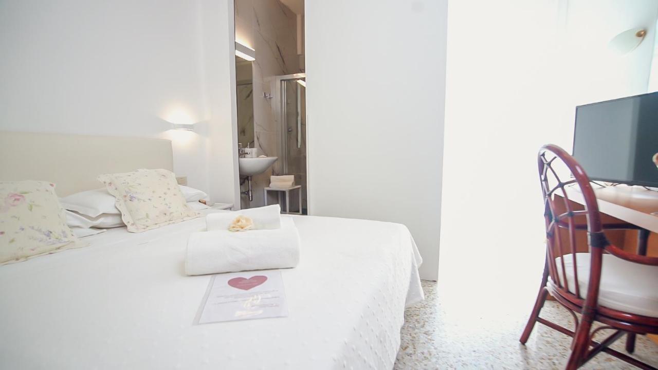 Hotel Pinocchio Каттоліка Екстер'єр фото