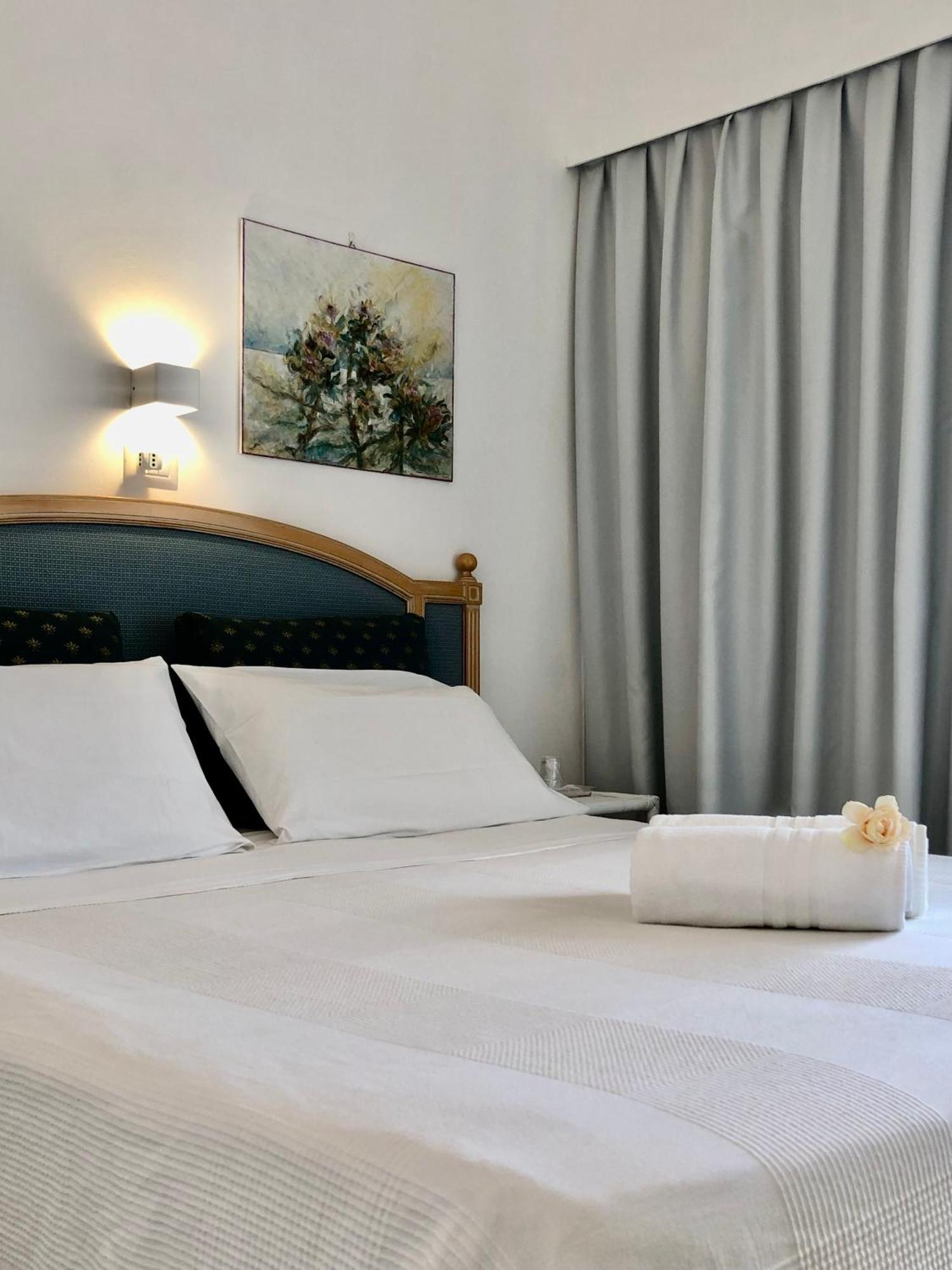 Hotel Pinocchio Каттоліка Екстер'єр фото